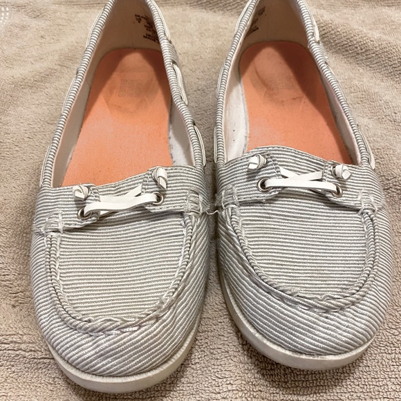 Canyon River Blues Slip On Sneakers - Picture 2 of 5